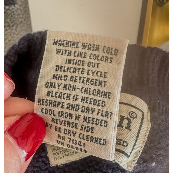 LL Bean Vintage Mens Unisex Silhouette Cotton V Neck Blue Navy Sweater XL - Picture 8 of 8